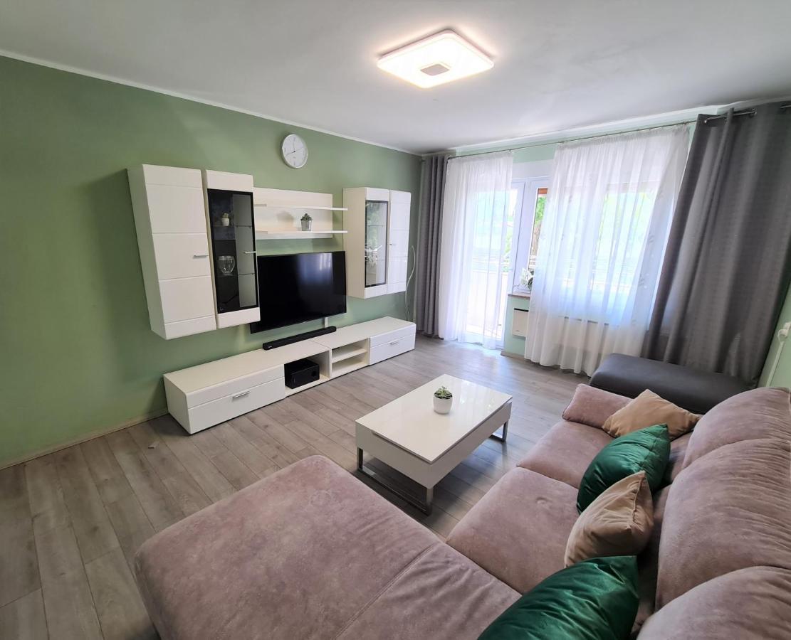 M & M Apartment Pula Exterior photo
